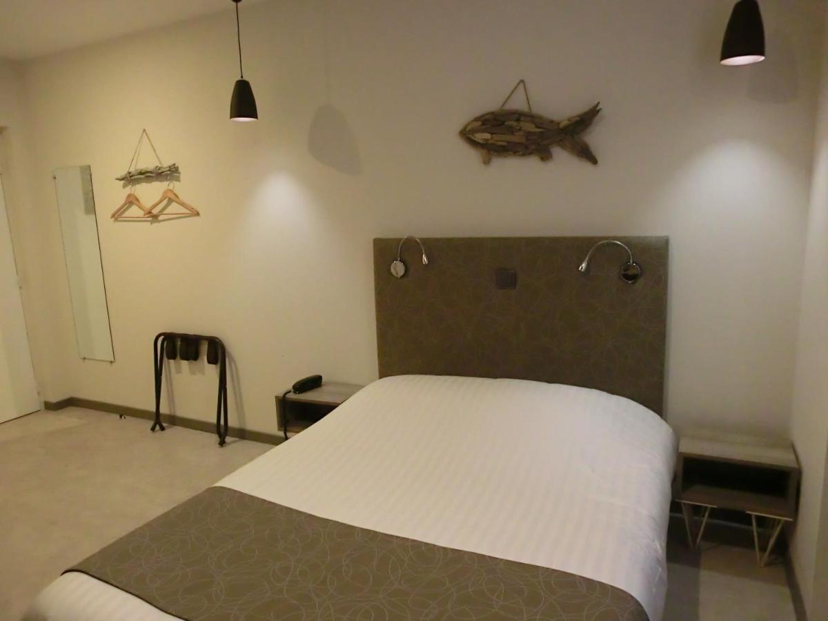 Hotel Sur Le Quai Port Vendres Exterior photo