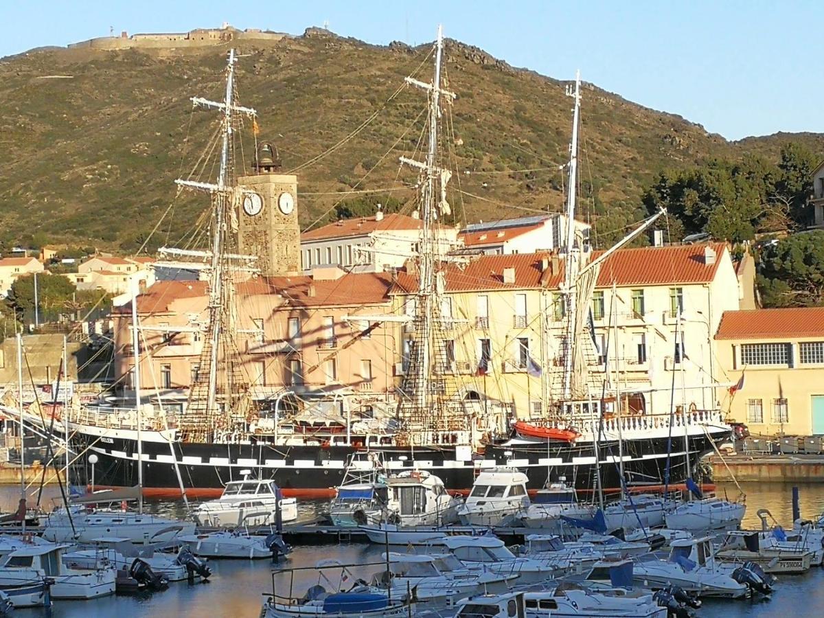 Hotel Sur Le Quai Port Vendres Exterior photo